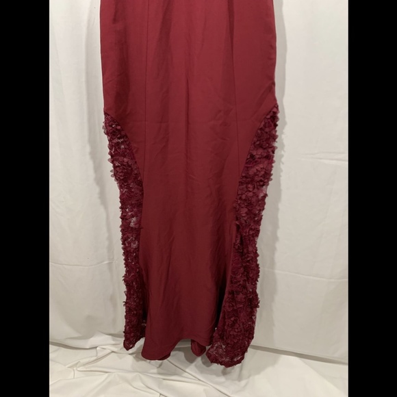 NEW $438‎ Maria Blanca Nero Shannon Lace Inset Gown in Burgundy [SZ 0 ] - Picture 8 of 12